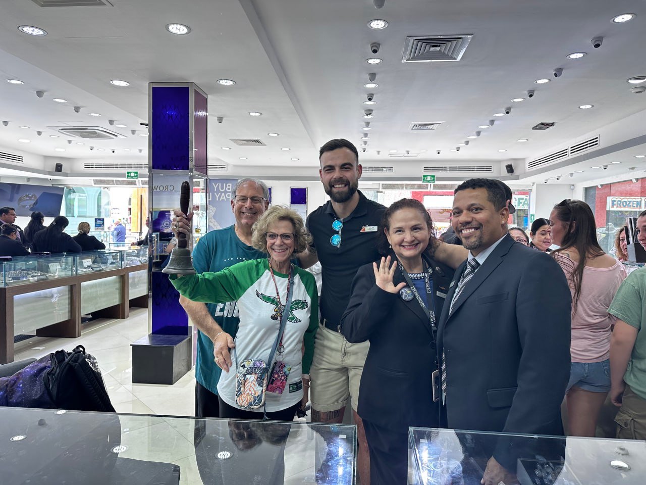 Bell ringing at Diamonds International Cozumel