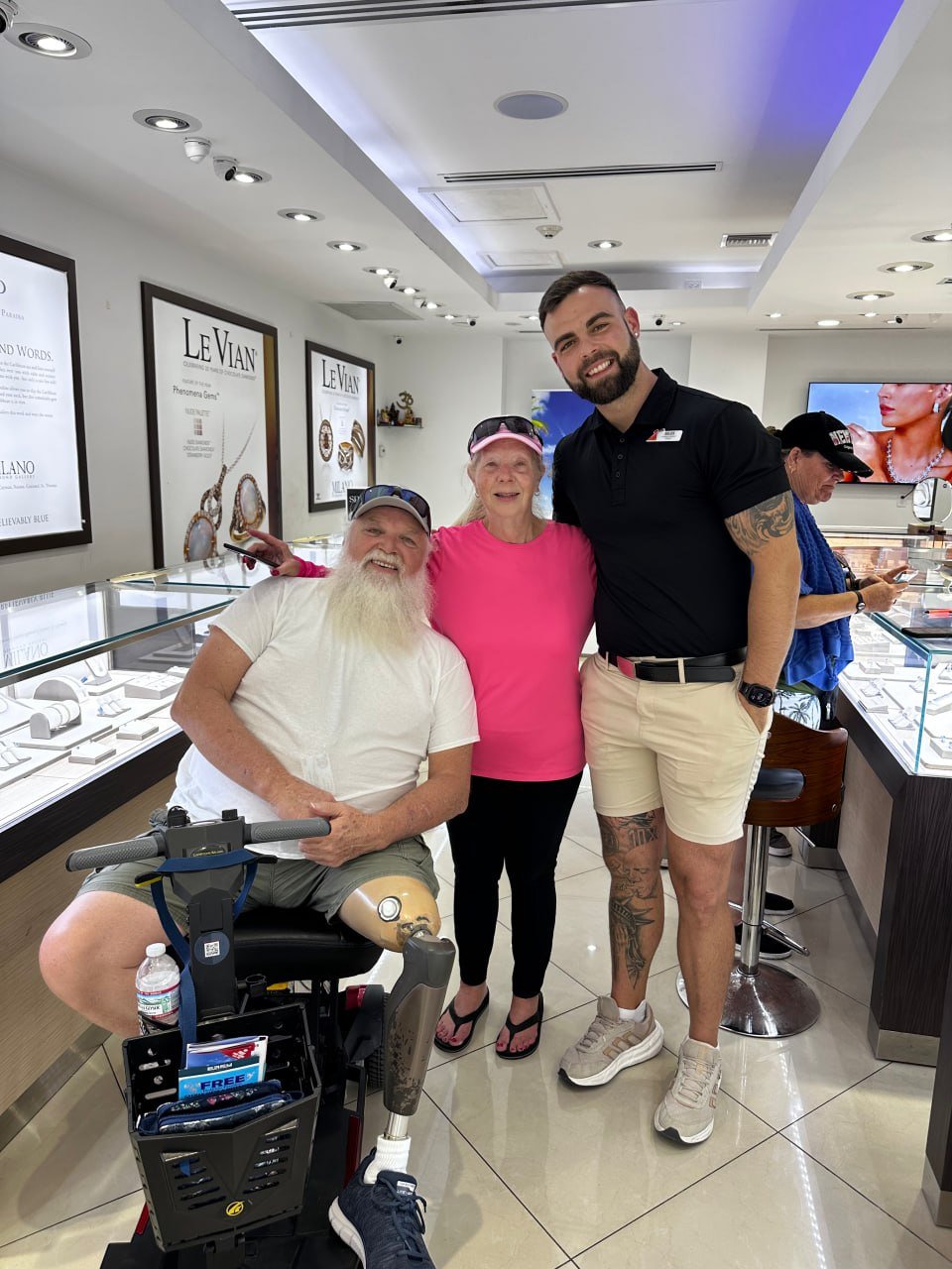 Milano Grand Cayman Miracle